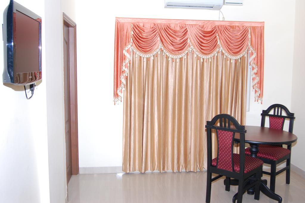 Hotel Sona'S Tiruchirappalli Cameră foto