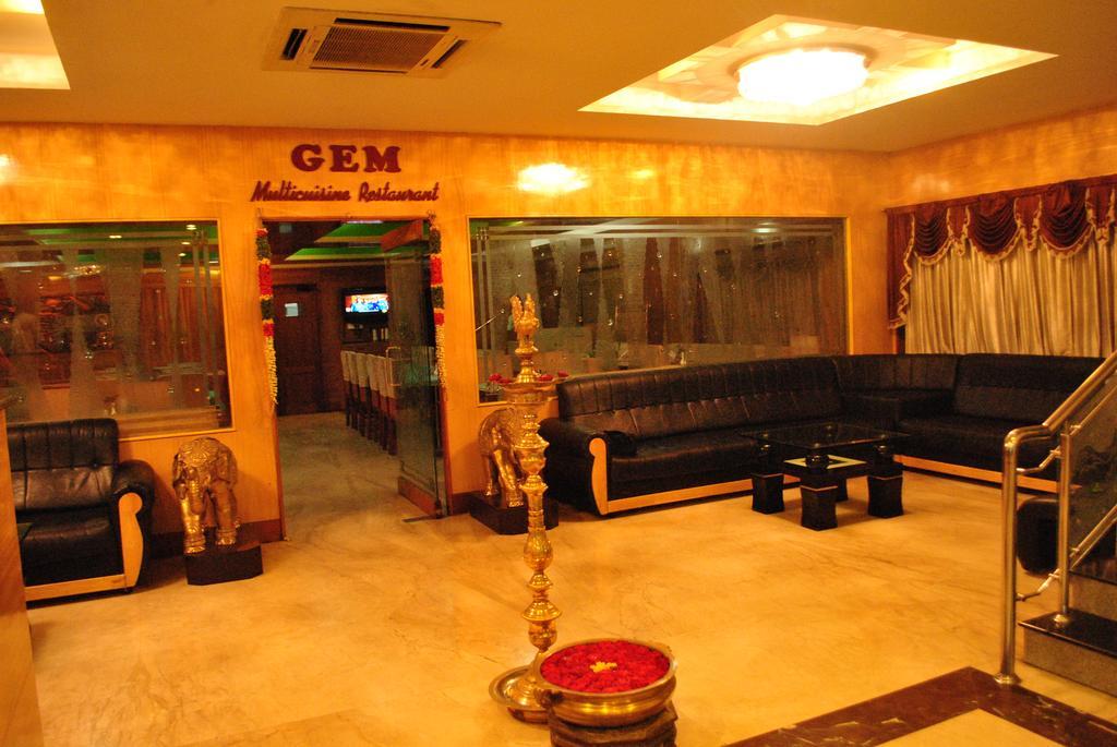 Hotel Sona'S Tiruchirappalli Exterior foto